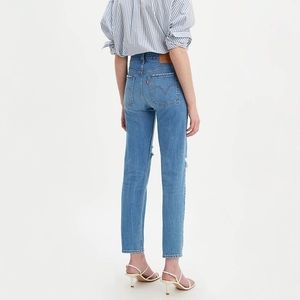 NWT Levi’s Wedgie Fit (Women’s 26) with tags